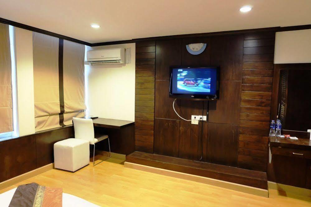 Everest Boutique Hotel Bangkok Zewnętrze zdjęcie